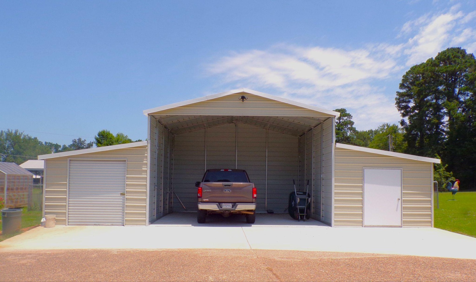 Metal building inspiration photo 25